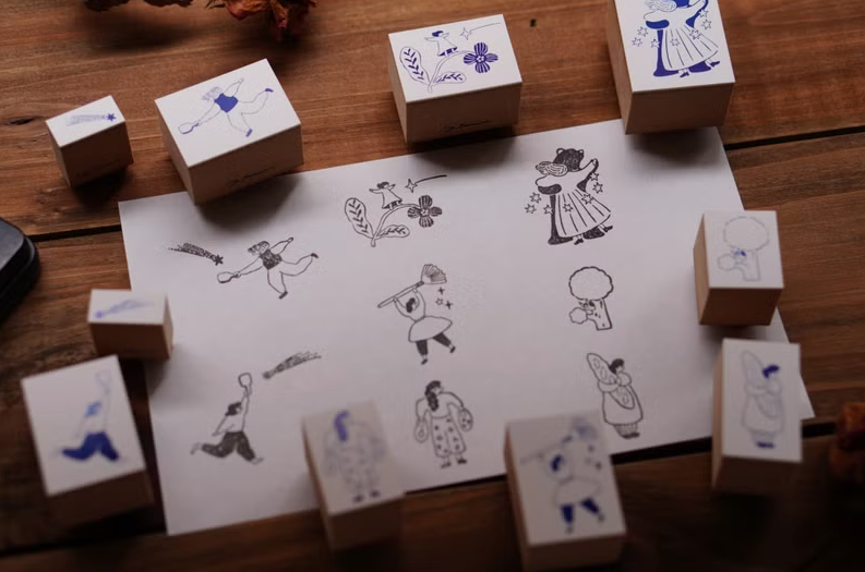 Ivy Snow Rubber Stamp - Shooting Star B