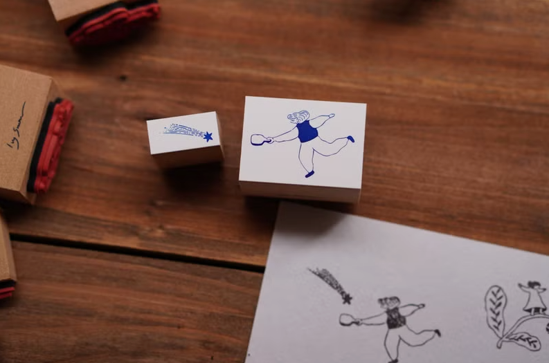 Ivy Snow Rubber Stamp - Shooting Star A