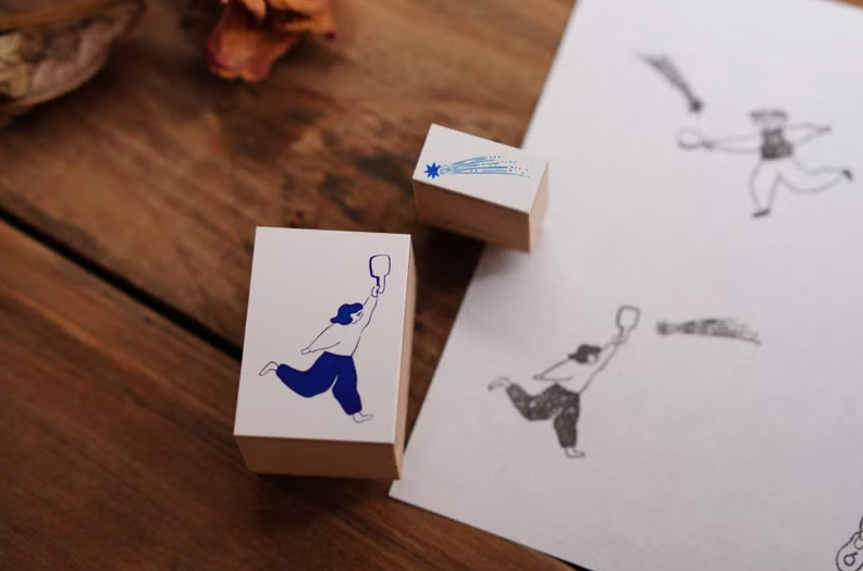 Ivy Snow Rubber Stamp - Shooting Star B