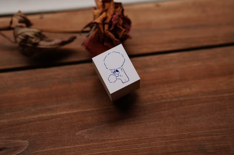 Ivy Snow Rubber Stamp - Hey!