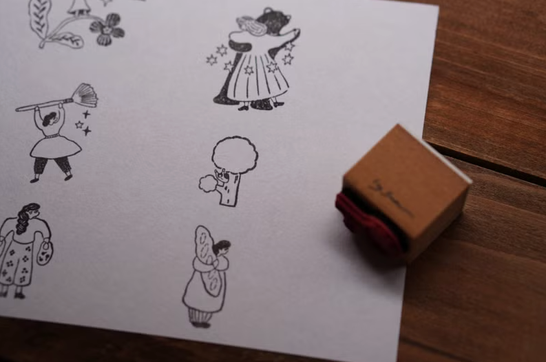 Ivy Snow Rubber Stamp - Hey!