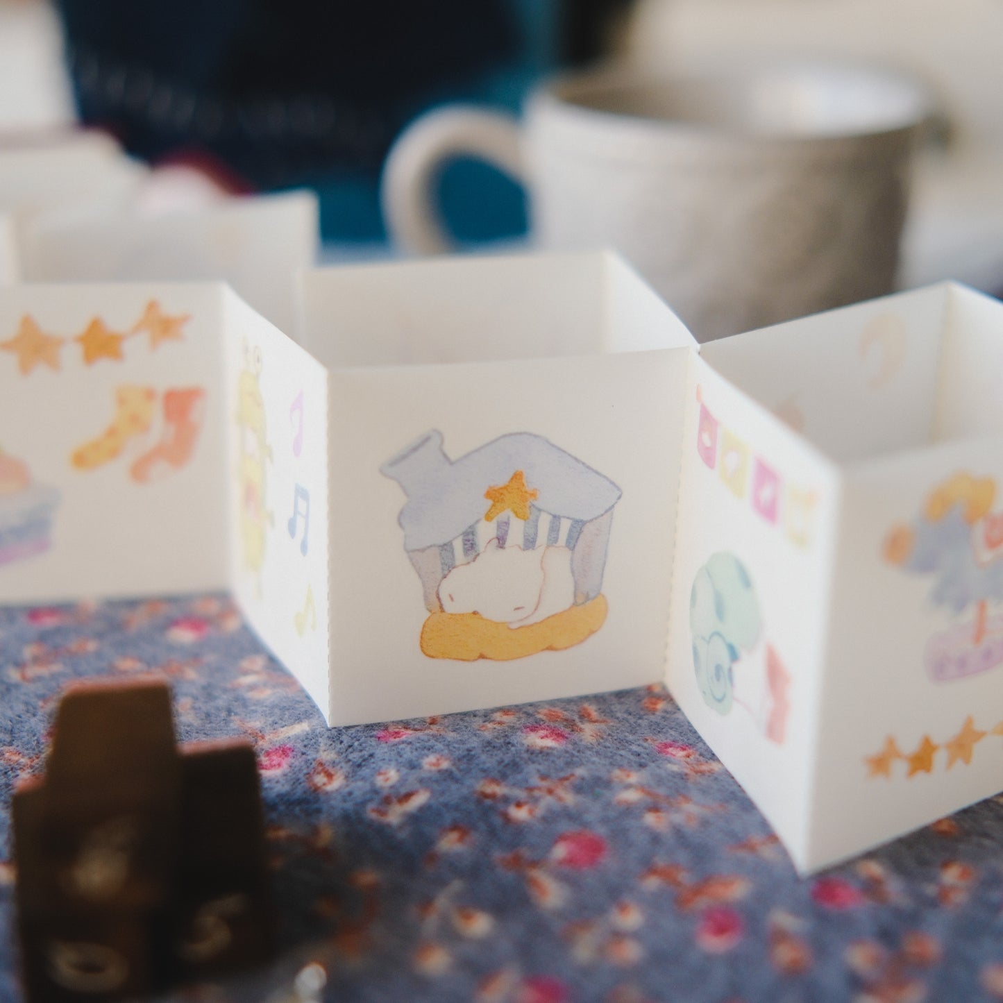 Teayou Kiss Cut Sticker Book - Reading Sleeping