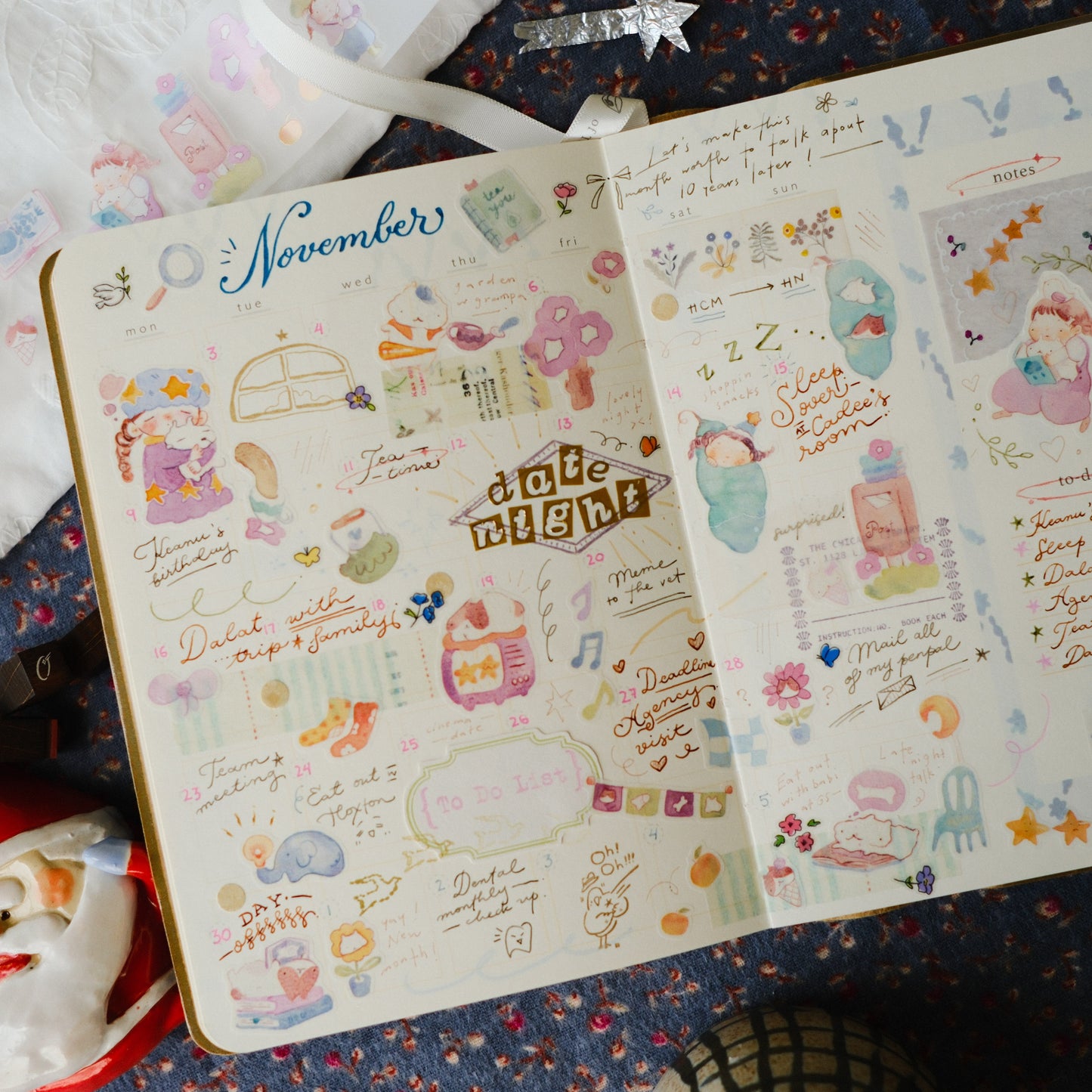 Teayou Kiss Cut Sticker Book - Reading Sleeping