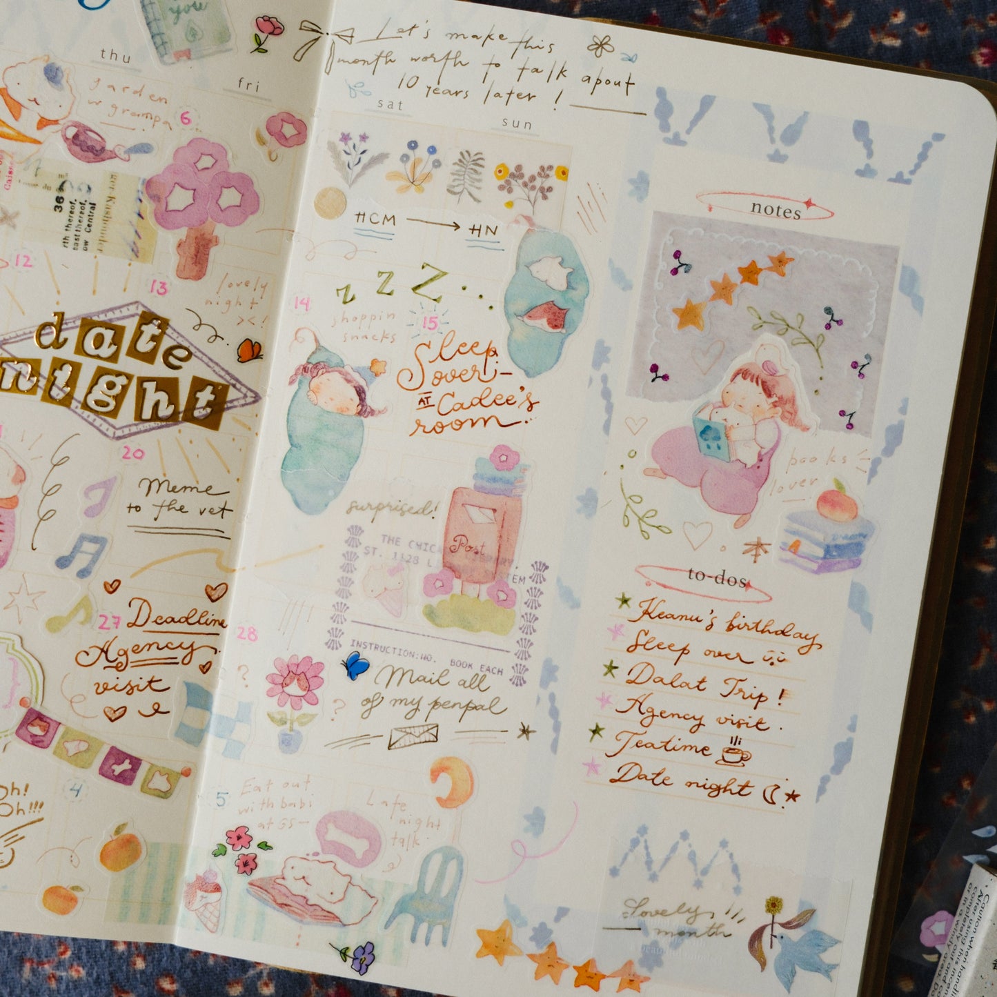 Teayou Kiss Cut Sticker Book - Reading Sleeping