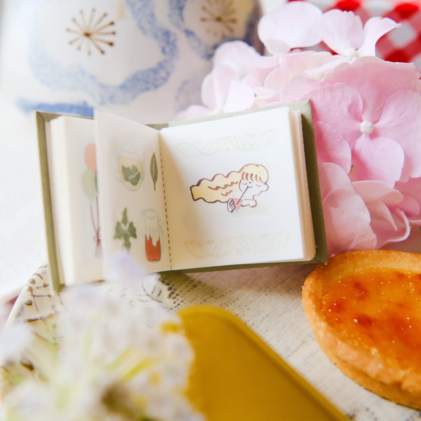 Teayou Kiss Cut Sticker Book -Seasonal Tea Party Vol. 1