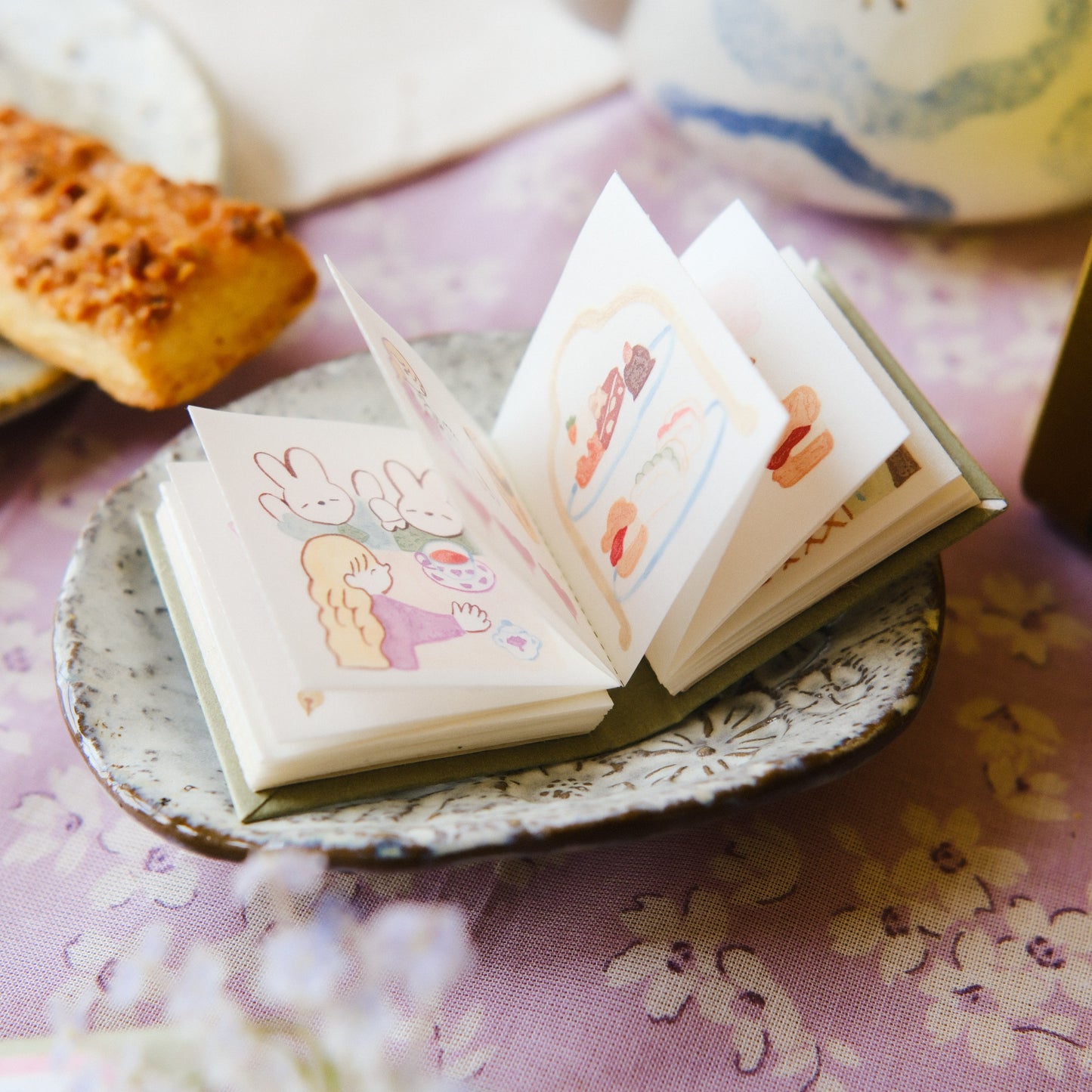 Teayou Kiss Cut Sticker Book -Seasonal Tea Party Vol. 1